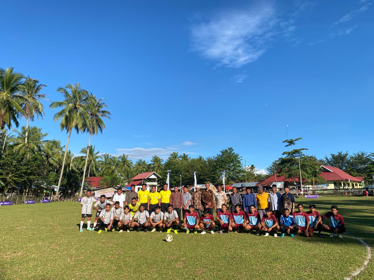 Sekretaris Kecamatan Airpura Hadiri Pembukaan Kegiatan Mini Soccer di Nagari Damar Lapan Batang Inde