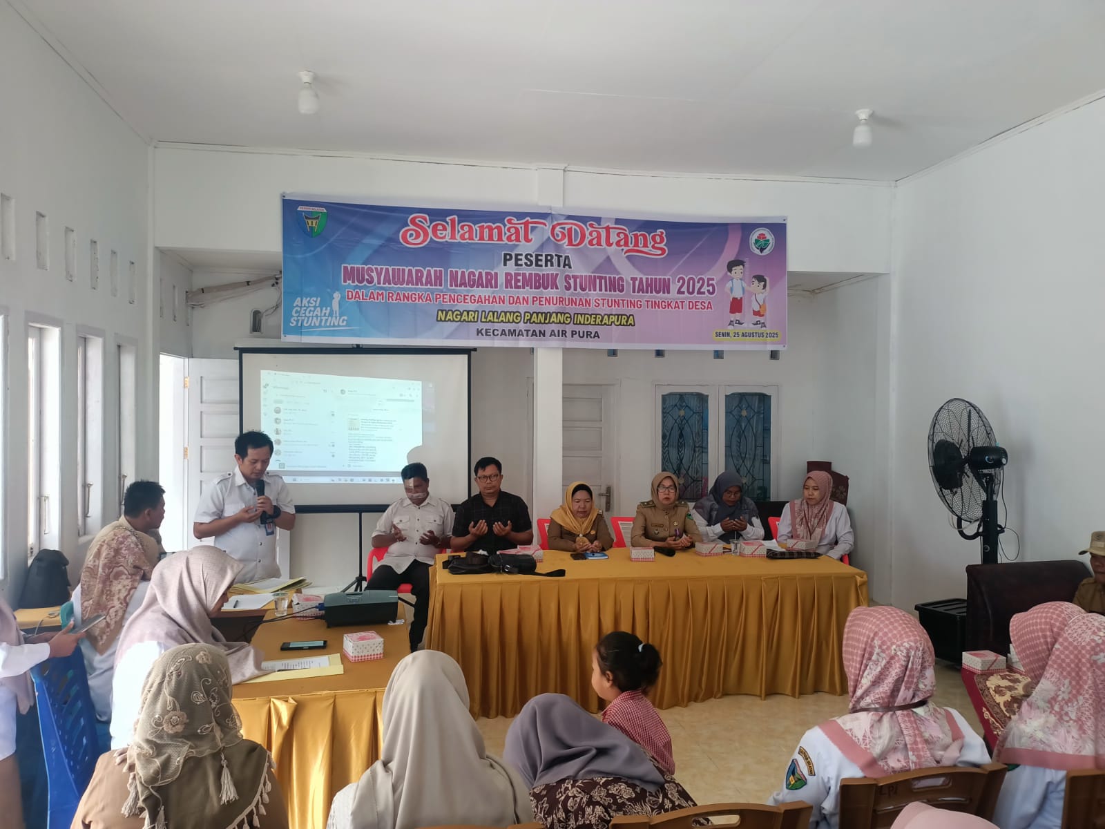 Camat Airpura dan Kasi Pemberdayaan Masyarkat  dan Perekonomian Hadiri Rembuk Stunting di Nagari Lal