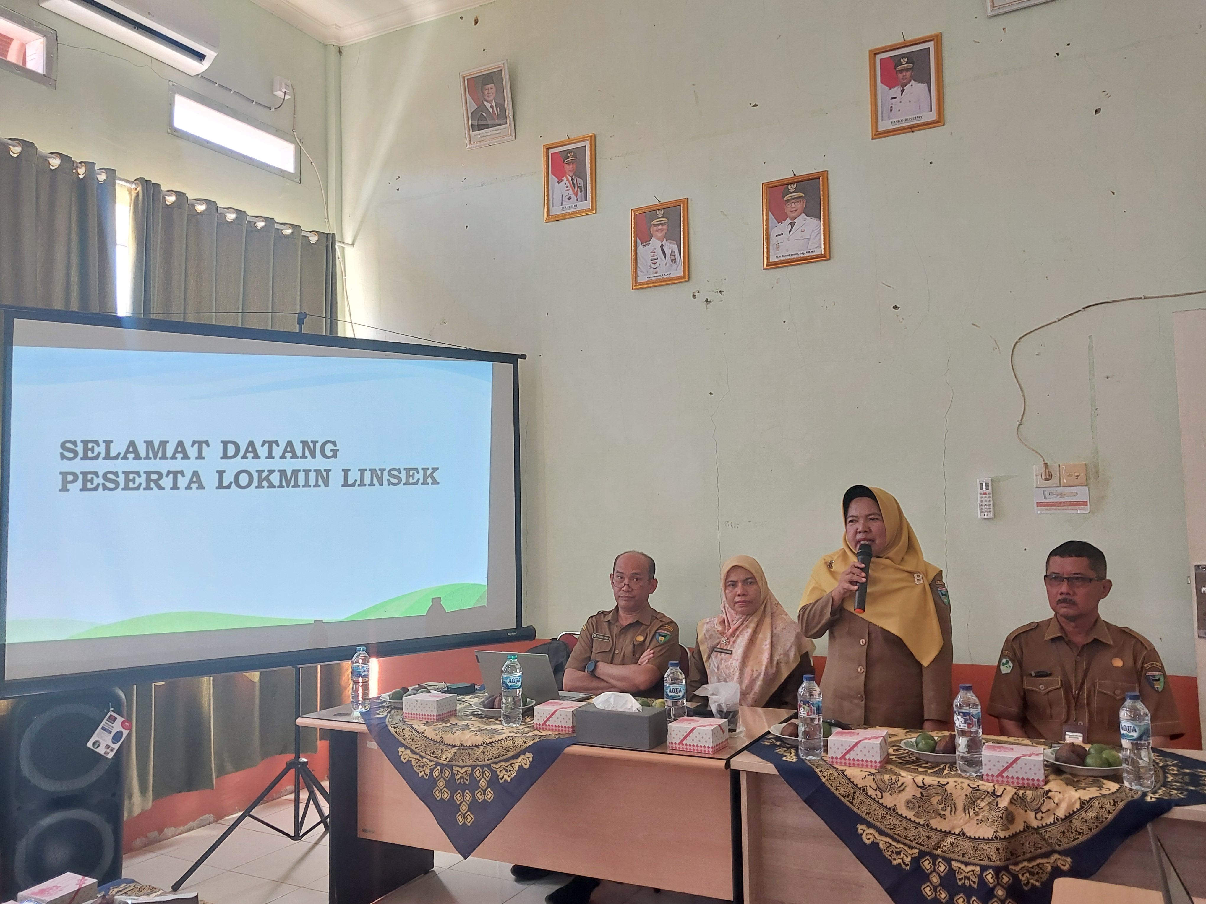 Camat Airpura Hadiri Acara Lokakarya Mini Lintas Sektor di Puskesmas Airpura