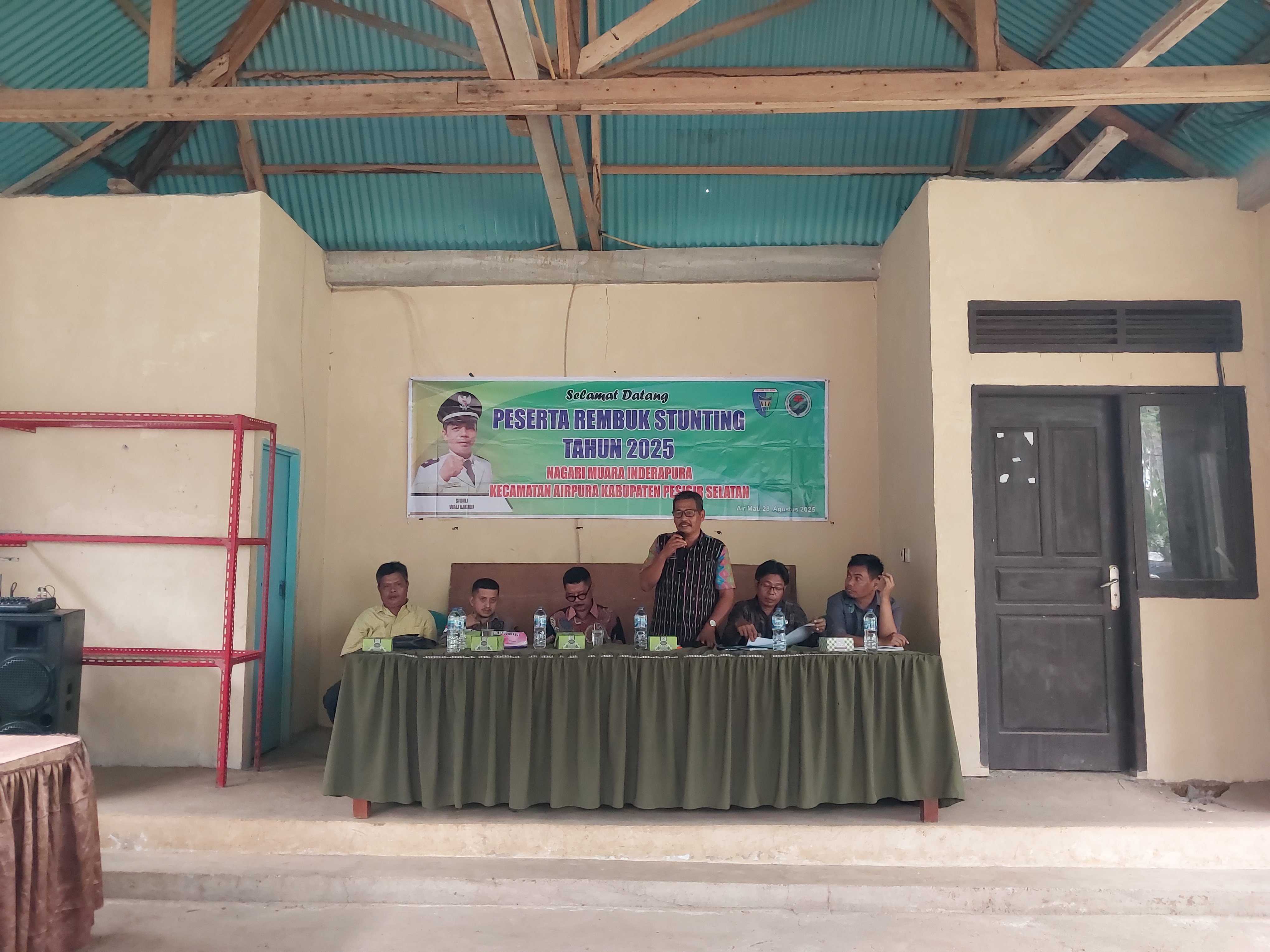 Sekretaris Kecamatan Airpura beserta Tim Kecamatan Hadiri Rembuk Stunting Di Nagari Muara Inderapura