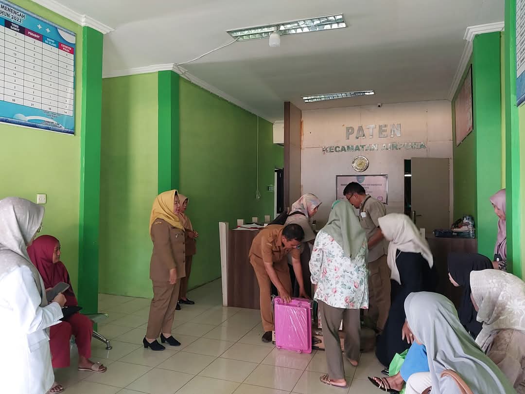 Kecamatan Airpura Memfasilitasi dan Mendampingi TIm STIS Kemensos RI dan Dinas Sosial Kabupaten Pesi