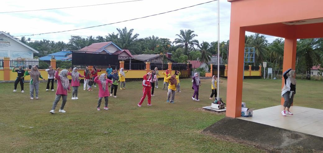 Senam Setiap Bulan Bersama TP.PKK Nagari Lalang Panjang Inderapura dan TP.PKK Kecamatan Airpura 