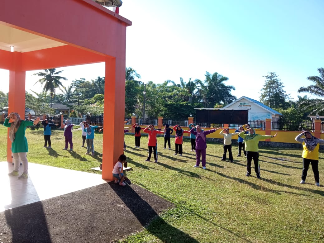 Senam Bersama di Kecamatan Airpura