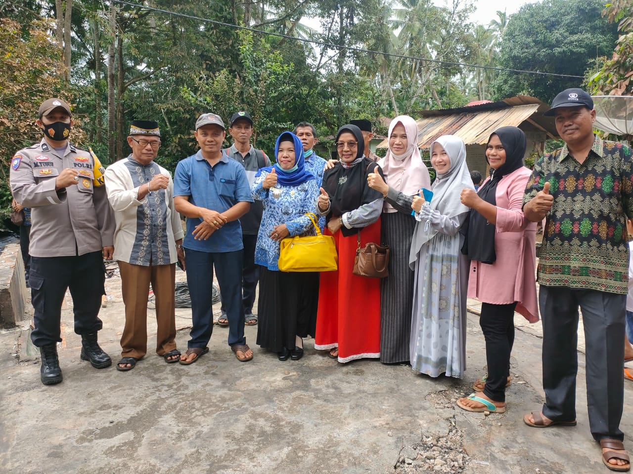 Kunjungan Camat Airpura Ke Lokasi Kebakaran di Nagari Lubuk Betung Inderapura