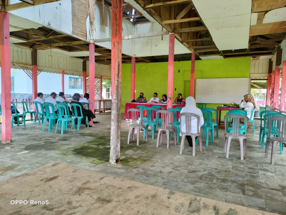 Rapat Evaluasi dan Percepatan Vaksinasi di Kecamatan Airpura