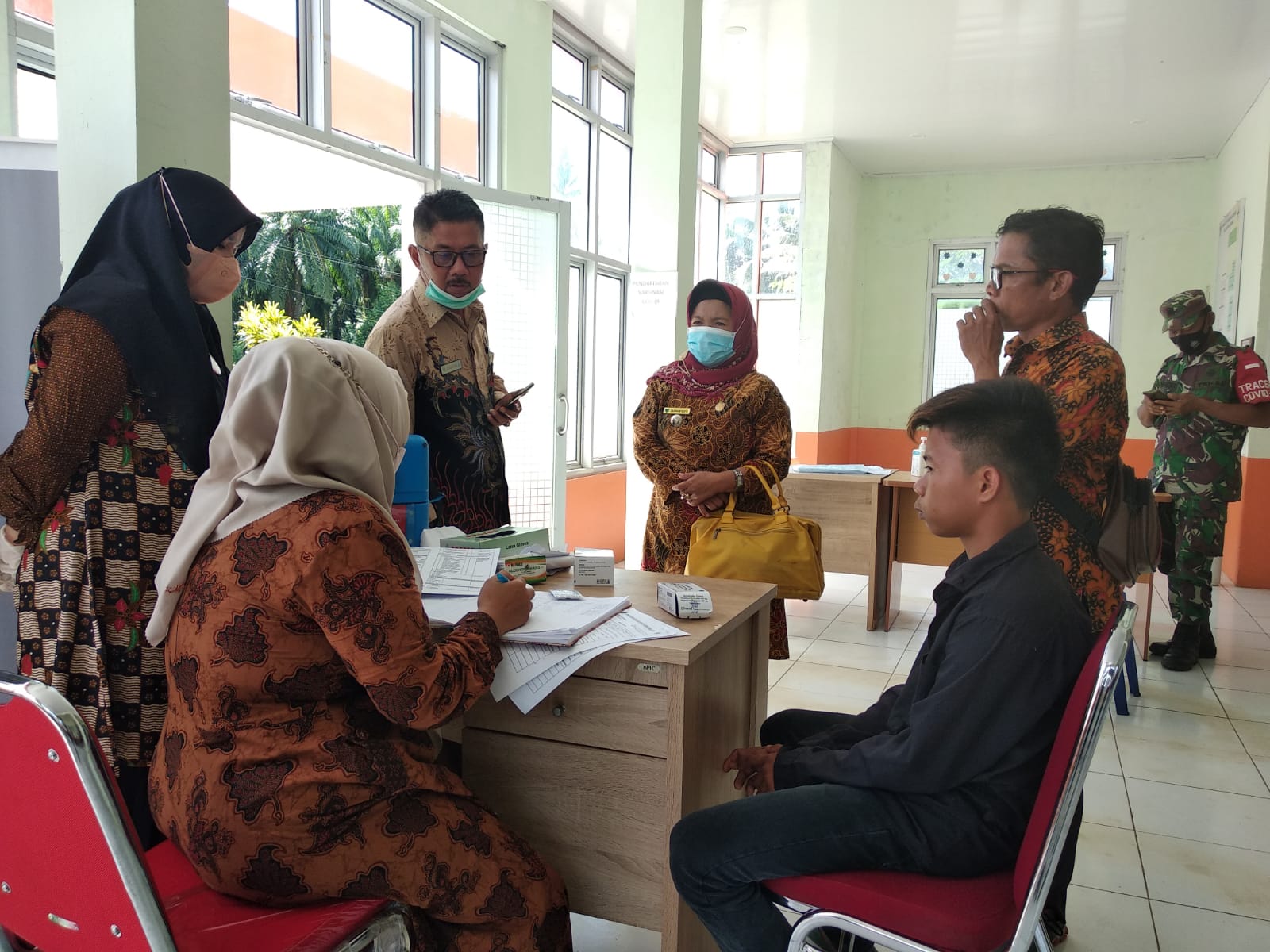 Peninjauan Pelaksanaan Vaksinasi di Puskesmas Airpura