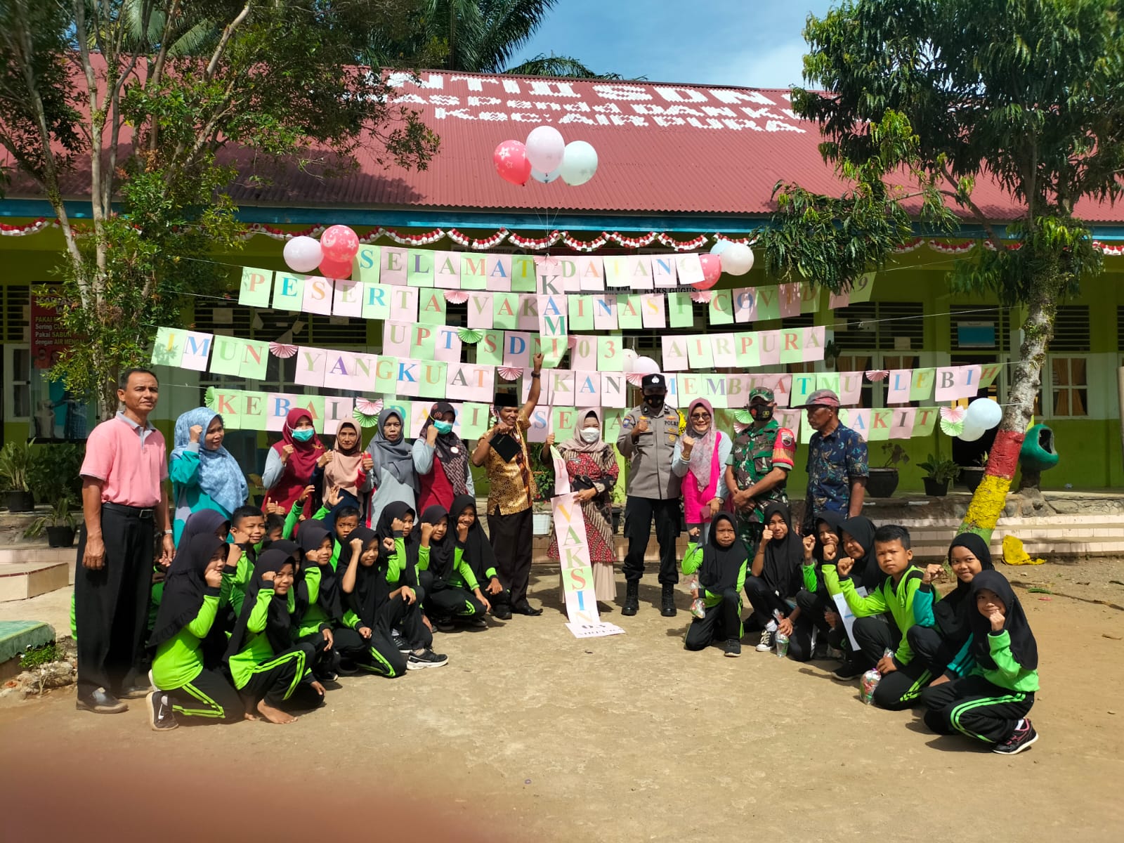 Pelaksanaan Vaksinasi Covid-19 di UPT.SDN 03 Nagari Inderapura Timur Kecamatan Airpura