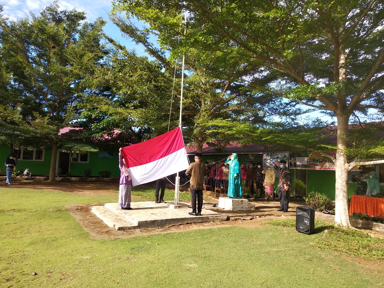 Upacara Bendera Peringatan Hari Pendidikan Nasional dan Hari Kebangkitan Nasional Tahun 2022