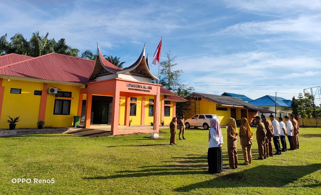 Apel Pagi Bersama ASN dan Non ASN kantor Camat Airpura