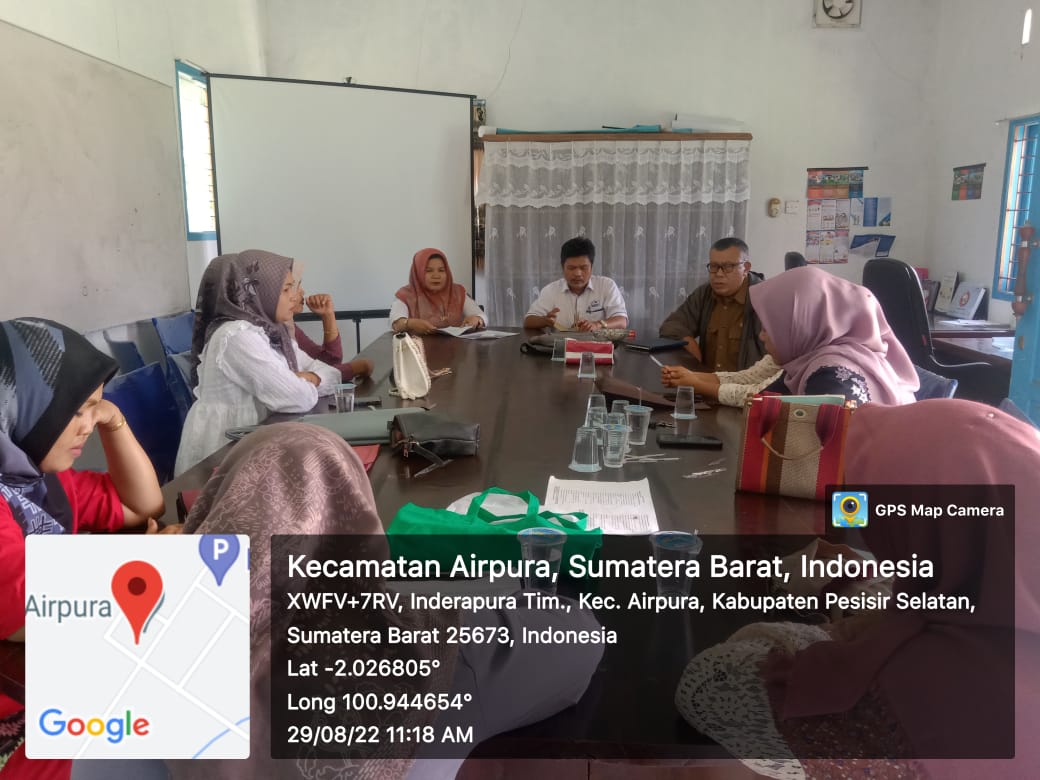 Kegiatan Penyuluhan Kepada Pasangan Usia Subur Tentang KB MKJP Implant.