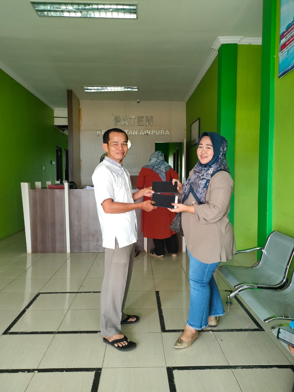 Penyerahan Fasilitasn SLRT ke Pihak Dinas Sosial Kabupaten Pesisir Selatan Pesisir Selatan