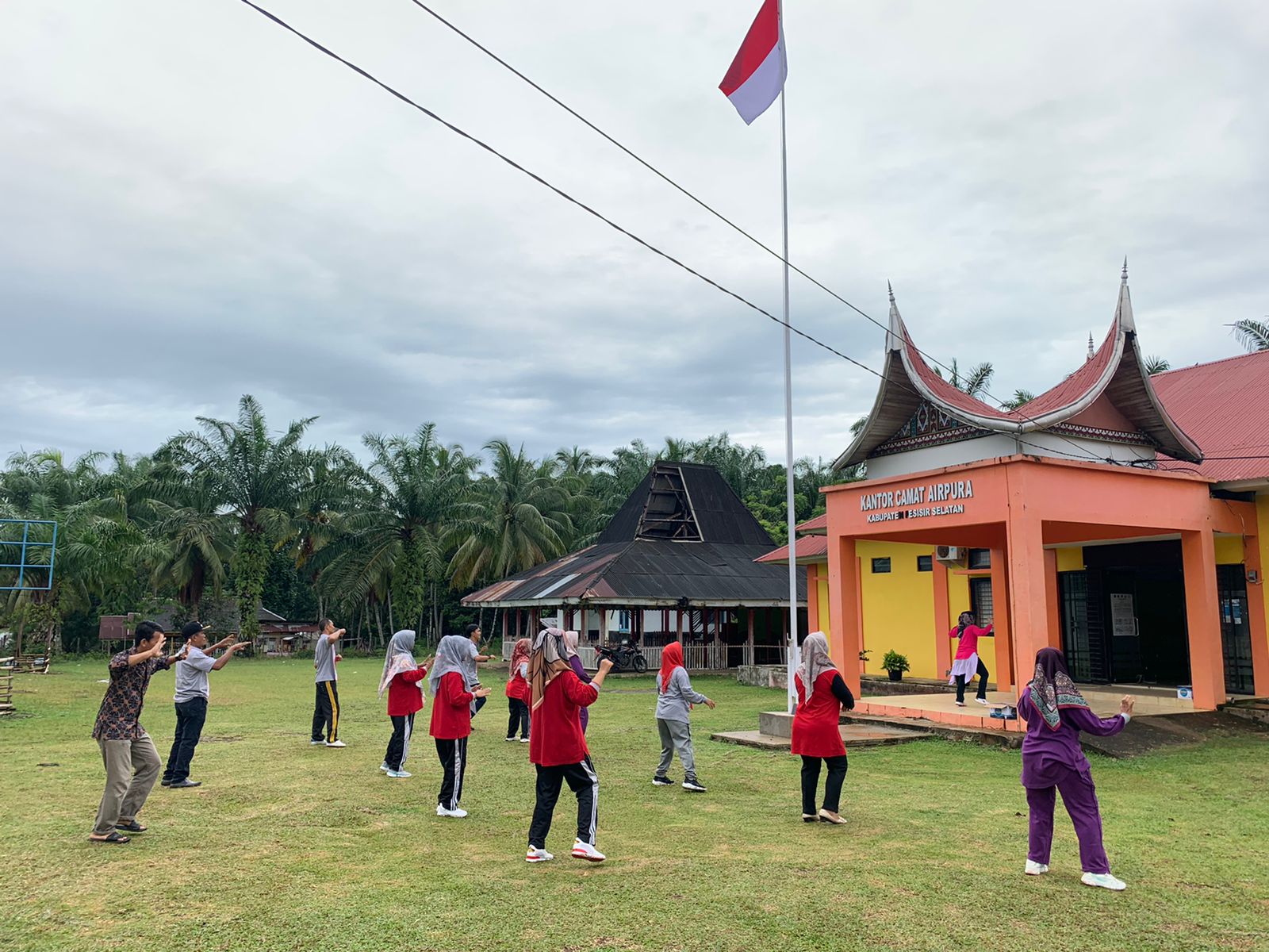 Kegiatan Senam Bersama diawal Bulan Oktober 