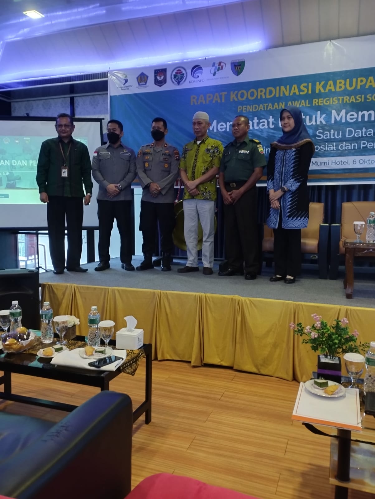 Menghadiri Acara Rapat Koordinasi Kabupaten Pendataan Awal Regsosek (Registrasi Sosial Ekonomi) dan 