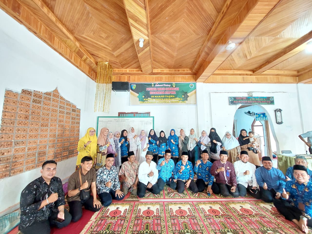 CAMAT AIRPURA  HADIRI  WIRID GABUNGAN DI MASJID TAQWA NAGARI INDERAPURA UTARA