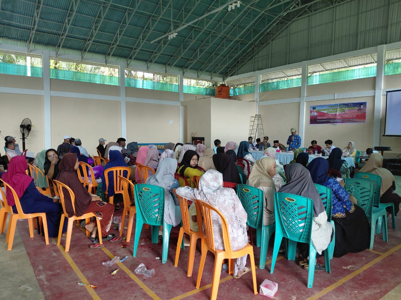 KASI PEMBERDAYAAN MASYARAKAT DAN PEREKONOMIAN KECAMATAN AIRPURA HADIRI MUSRENBANG NAGARI PALOKAN IND
