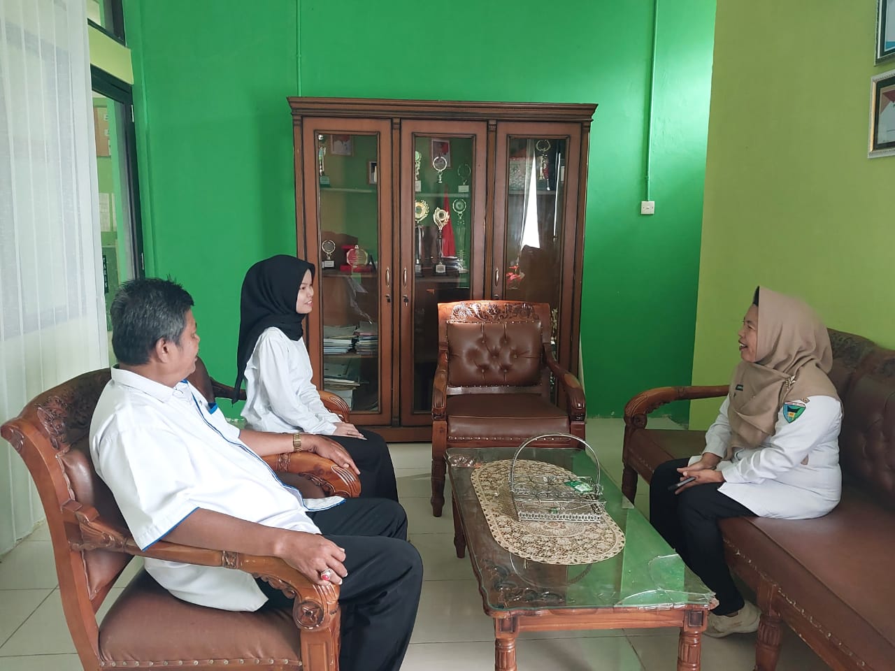 Camat Airpura Menerima Kunjungan KB Airpura