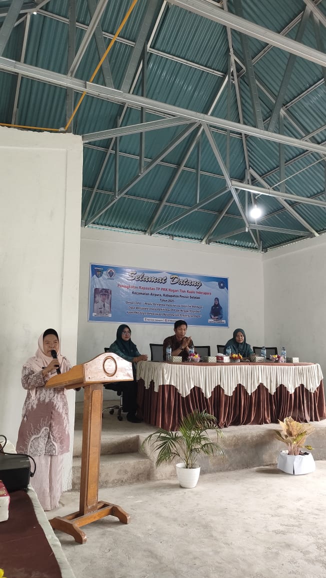 CAMAT AIRPURA HADIRI BIMTEK TP.PKK NAGARI TLUK KUALO INDERAPURA