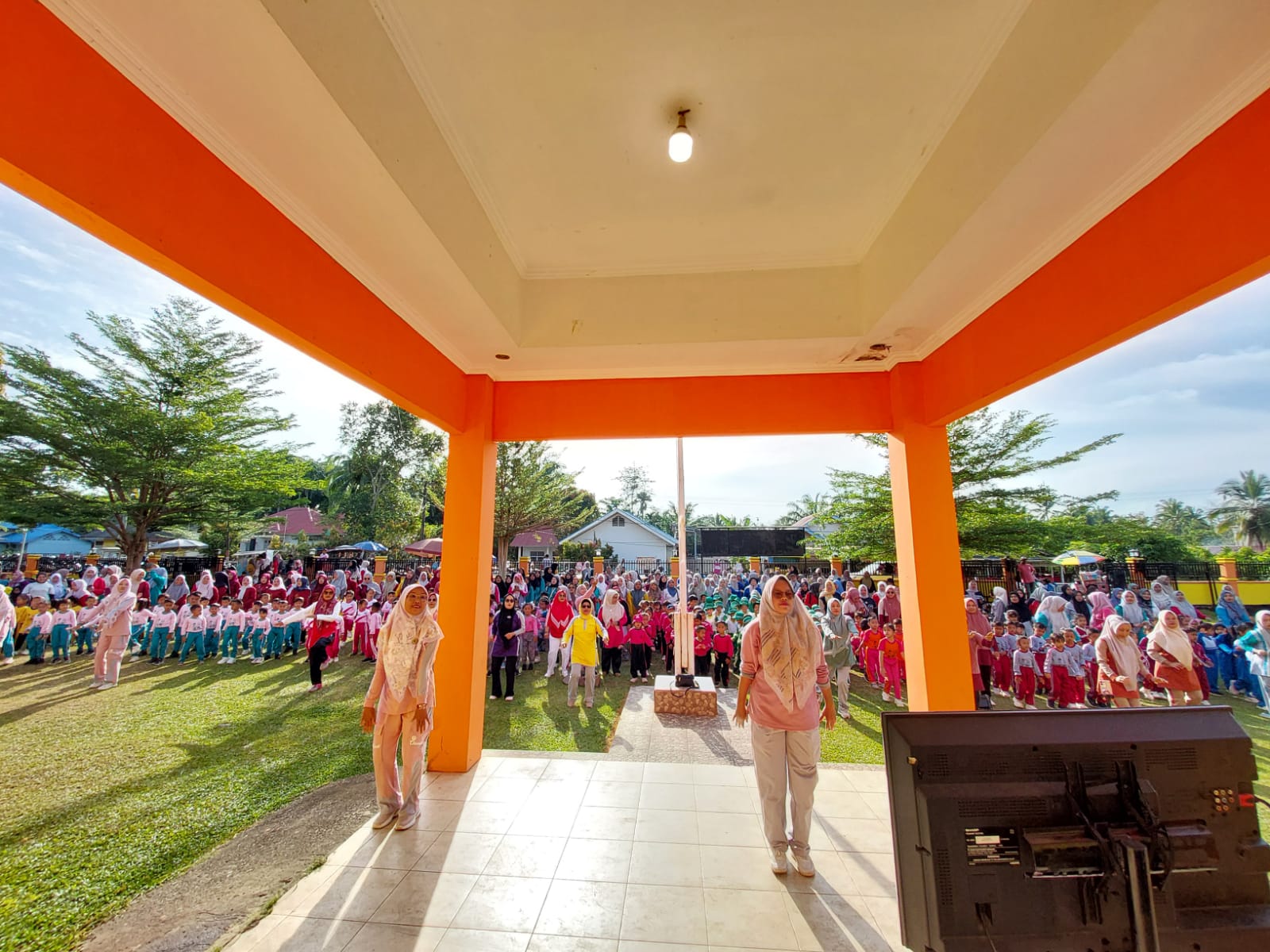 Senam Anak Indonesia Hebat Meriahkan Kegiatan Jumat Pagi di Kecamatan Airpura